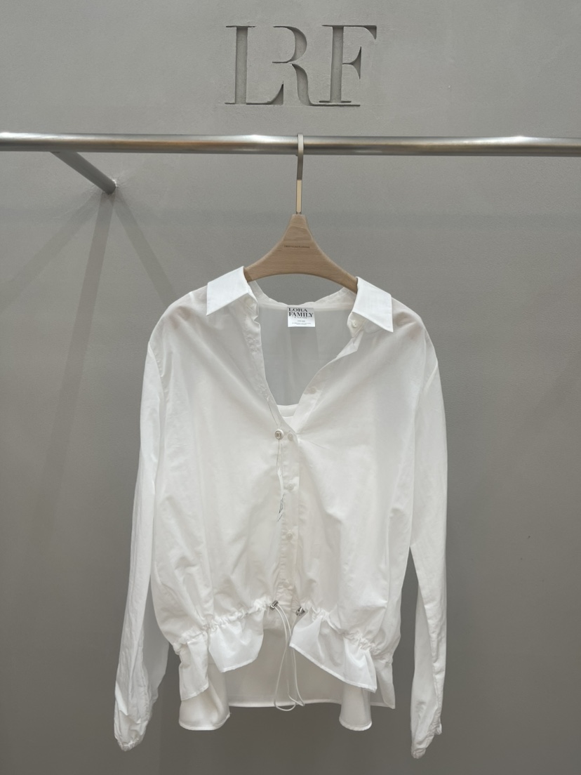 PLUS HONG-P韓國東大門代購女士新款推薦襯衫蕾絲衫荷葉邊LORA FAMILY/PLUS HONG襯衫/蕾絲衫圖色1