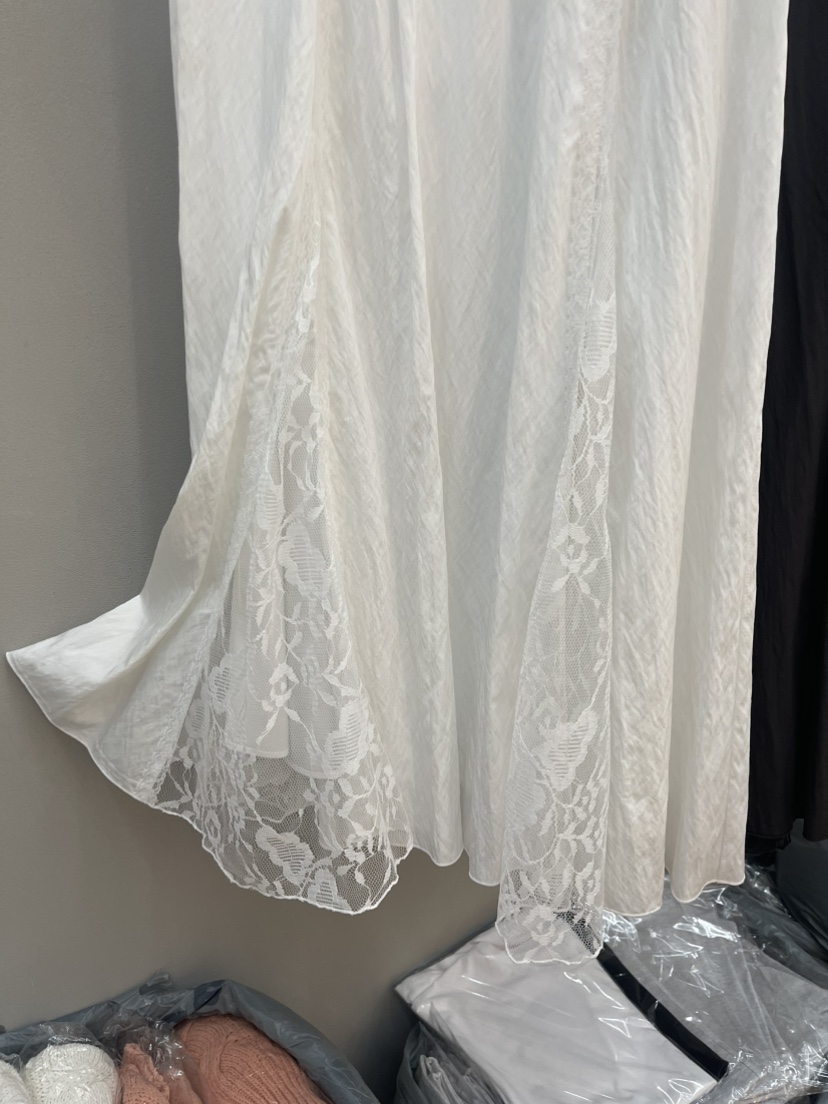 PLUS HONG-P韓國直郵女士新款推薦職業半身裙中短裙蕾絲LORA FAMILY/PLUS HONG半身裙/中短裙