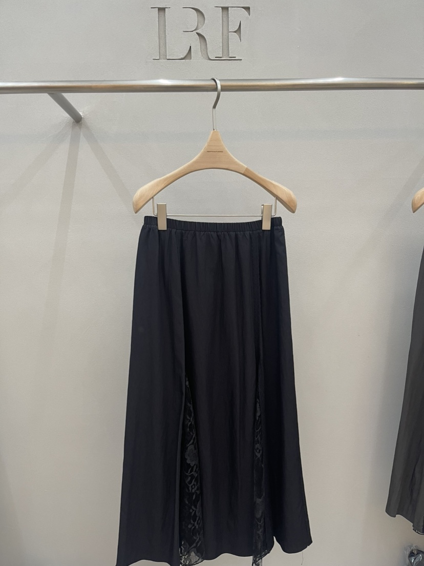 PLUS HONG-P韓國直郵女士新款推薦職業半身裙中短裙蕾絲LORA FAMILY/PLUS HONG半身裙/中短裙圖色2