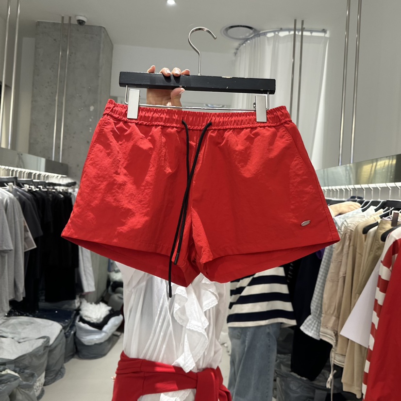 ARTE STUDIO/ATTENTION EDITORIAL韓國代購女裝新款熱賣短褲ARTE STUDIO/ATTENTION EDITORIAL短褲圖色1