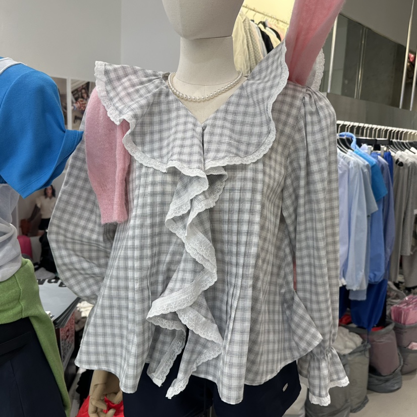 ARTE STUDIO/ATTENTION EDITORIAL韓國直郵實拍女裝新款人氣襯衫蕾絲衫荷葉邊褶裥ARTE STUDIO/ATTENTION EDITORIAL襯衫/蕾絲衫圖色3黑色