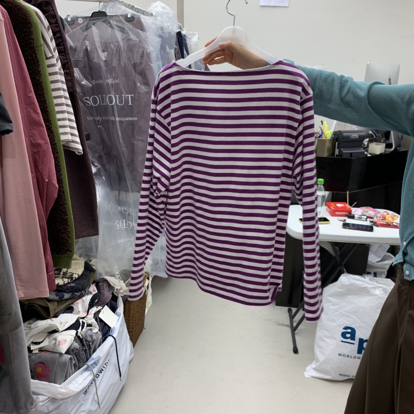 SOLD OUT韓國代購女裝新款職業26春夏熱賣休閑長袖T恤船領SOLD OUT長袖T恤