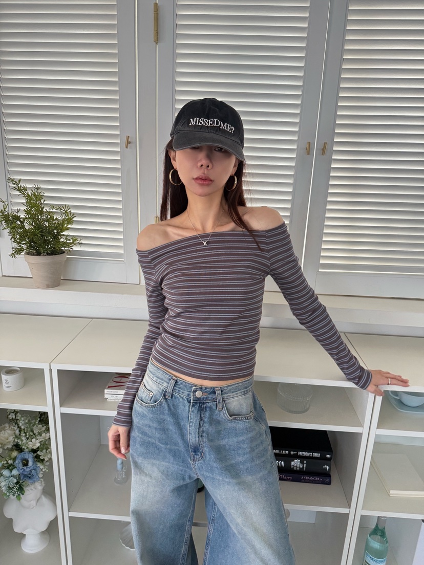 LUMIPLE韓國東大門直郵女裝新品職業人氣時尚長袖T恤露肩LUMIPLE長袖T恤