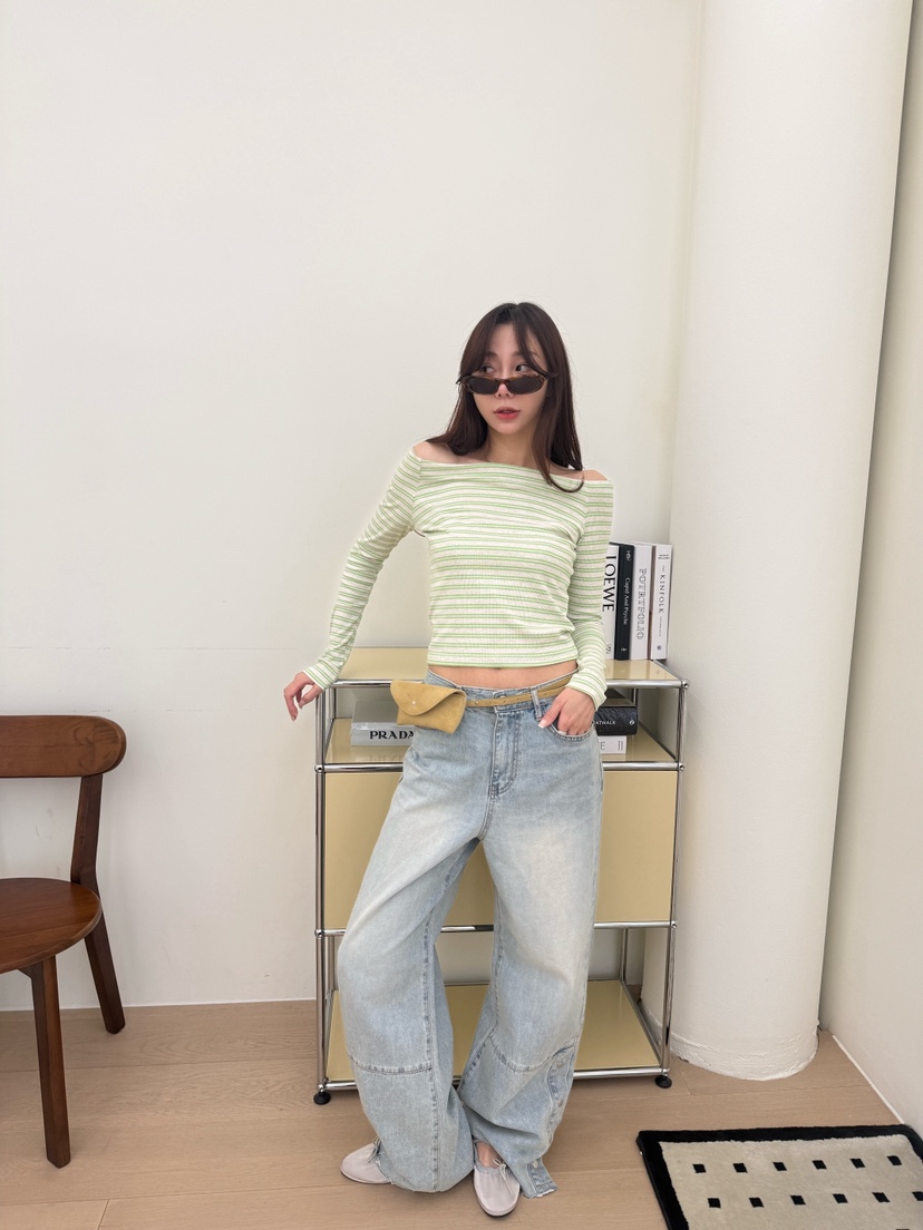 LUMIPLE韓國東大門直郵女裝新品職業人氣時尚長袖T恤露肩LUMIPLE長袖T恤