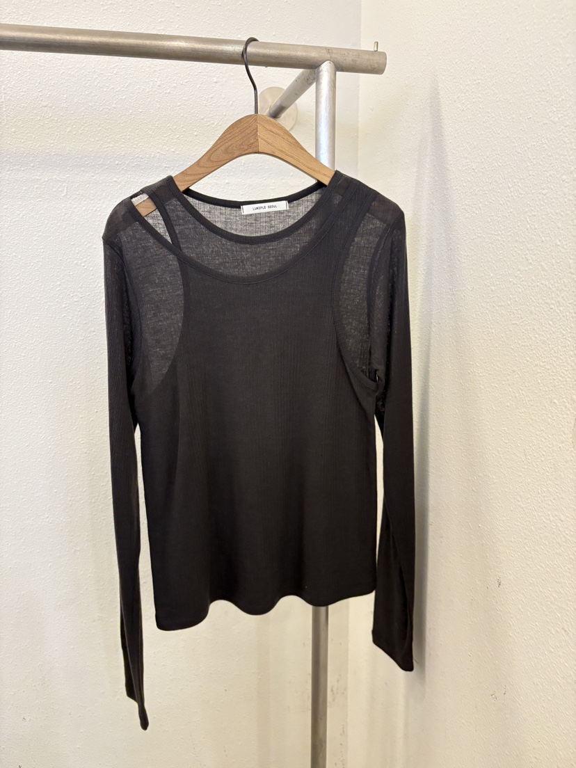 LUMIPLE韓國直郵女士新品人氣時尚熱賣休閑長袖T恤假兩件LUMIPLE長袖T恤圖色2