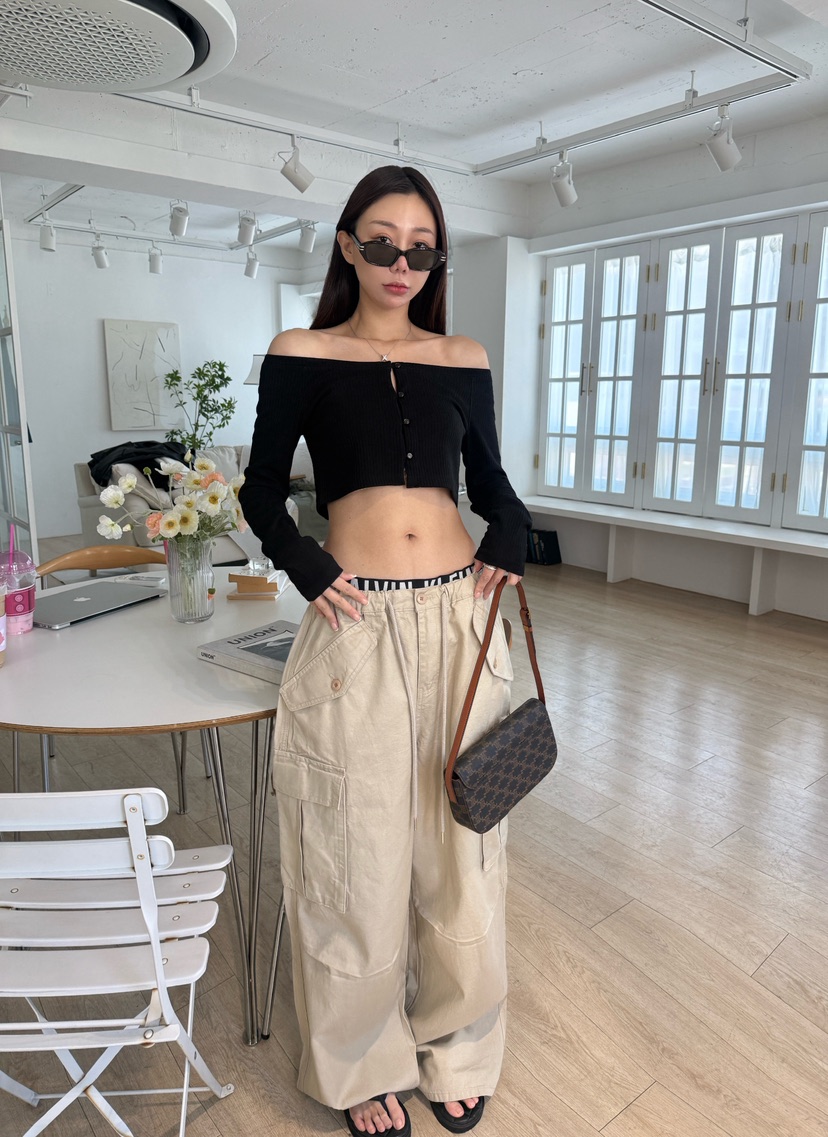 LUMIPLE韓國直郵女士新款時尚職業推薦休閑長袖T恤羊毛衫LUMIPLE長袖T恤