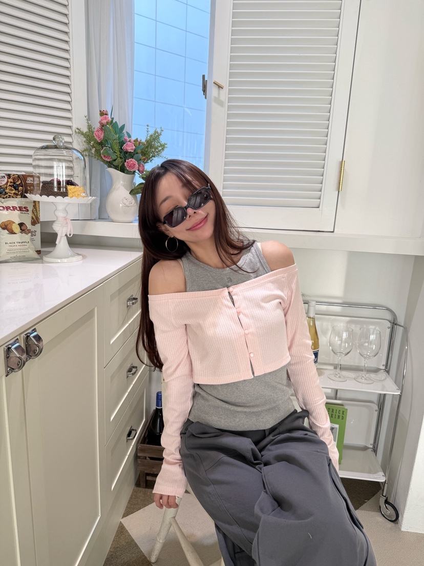 LUMIPLE韓國直郵女士新款時尚職業推薦休閑長袖T恤羊毛衫LUMIPLE長袖T恤