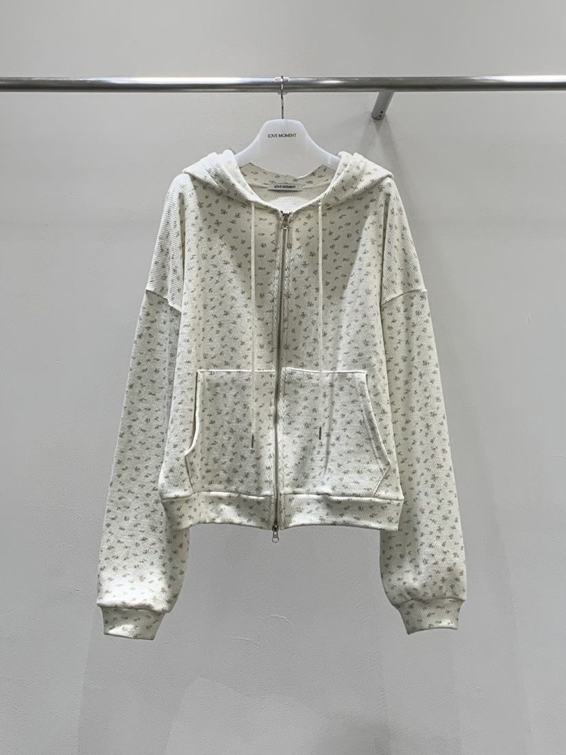 LOVE MOMENT東大門實拍女裝新款26春夏夾克連帽拉鏈衫花朵LOVE MOMENT夾克圖色1