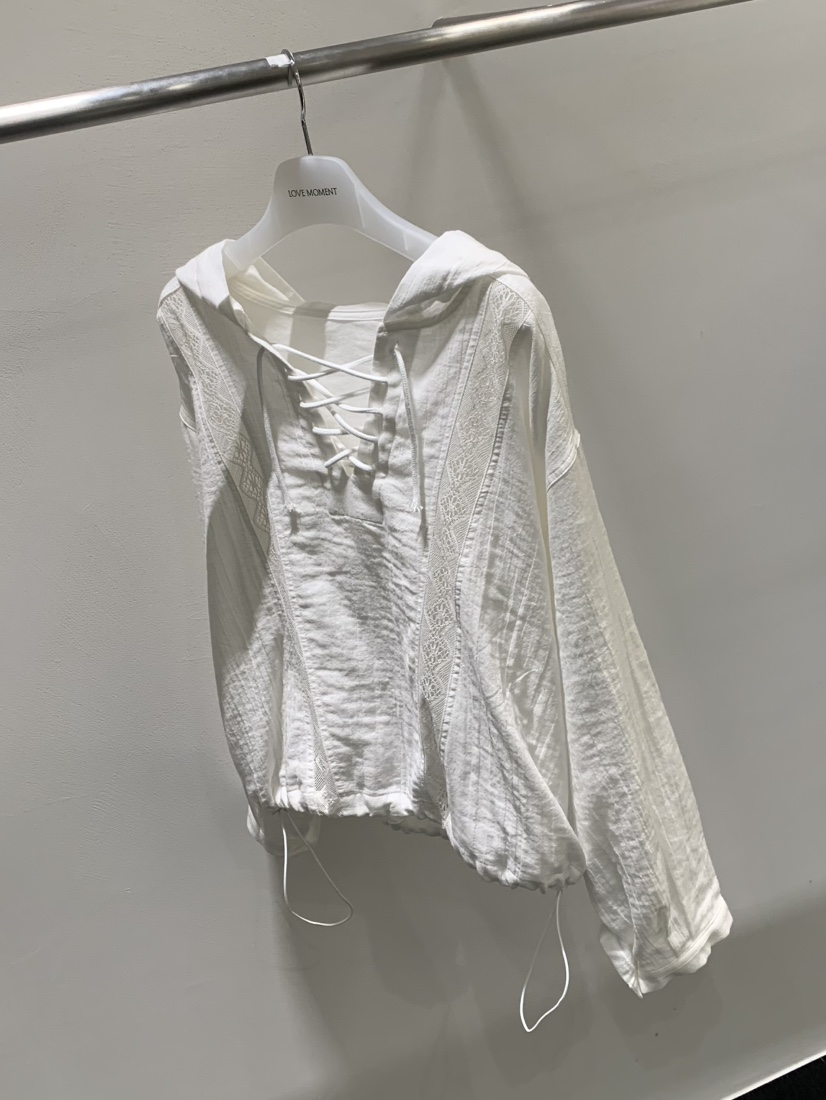 LOVE MOMENT韓國直郵女士新品人氣真品襯衫蕾絲衫蕾絲連帽LOVE MOMENT襯衫/蕾絲衫