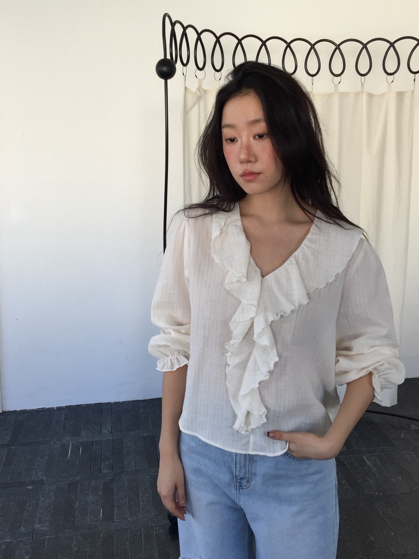 LOVE MOMENT韓國代購女裝新品休閑推薦熱賣26春夏襯衫蕾絲衫LOVE MOMENT襯衫/蕾絲衫