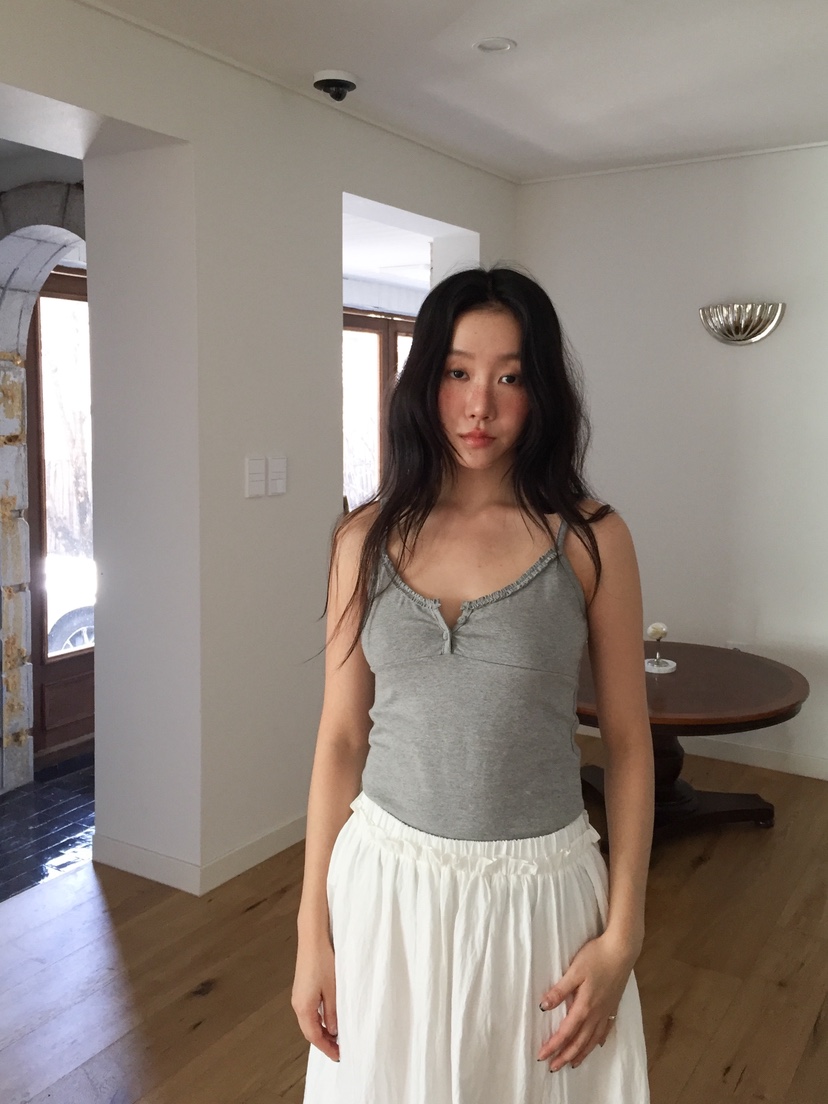 LOVE MOMENT東大門實拍女士新款職業人氣吊帶背心荷葉邊LOVE MOMENT吊帶/背心