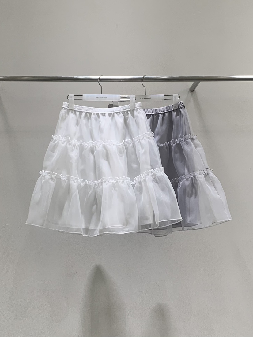 LOVE MOMENT東大門直郵女裝新款真品人氣半身裙中短裙緞面LOVE MOMENT半身裙/中短裙