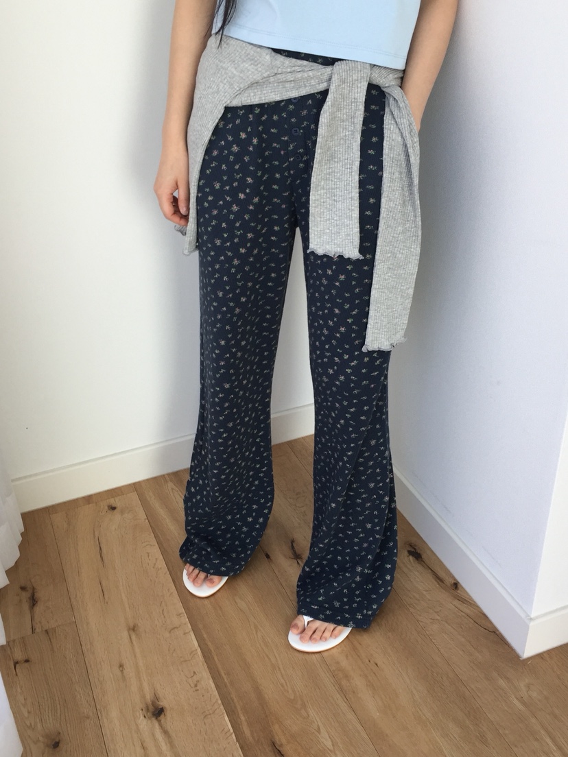 LOVE MOMENT東大門直郵女士新款真品26春夏休閑褲花朵紐扣LOVE MOMENT休閑褲