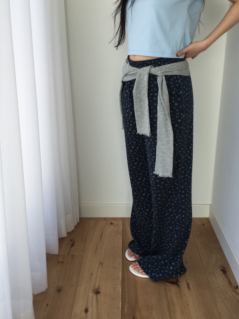 LOVE MOMENT東大門直郵女士新款真品26春夏休閑褲花朵紐扣LOVE MOMENT休閑褲