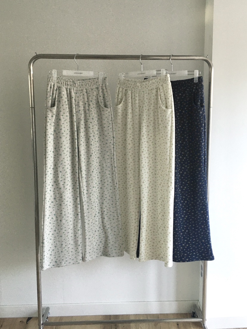 LOVE MOMENT東大門直郵女士新款真品26春夏休閑褲花朵紐扣LOVE MOMENT休閑褲