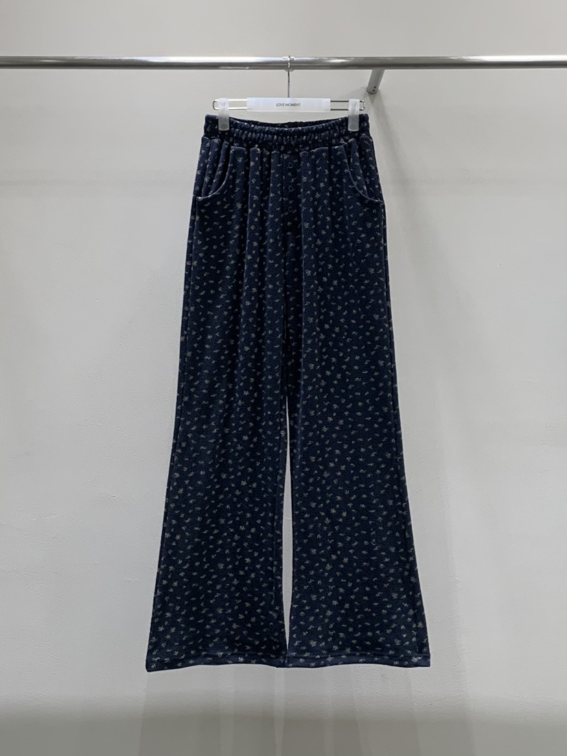 LOVE MOMENT東大門直郵女士新款真品26春夏休閑褲花朵紐扣LOVE MOMENT休閑褲圖色3