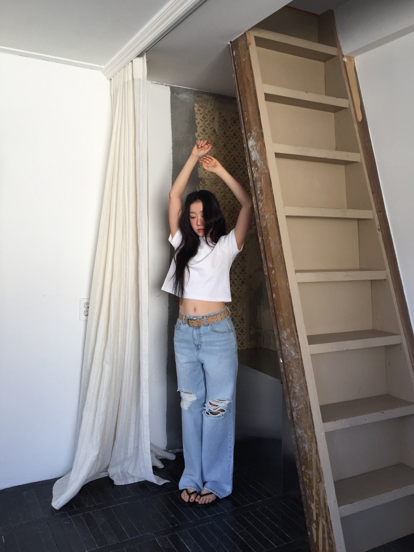 LOVE MOMENT韓國代購女裝新款人氣時尚推薦熱賣真品牛仔褲LOVE MOMENT牛仔褲