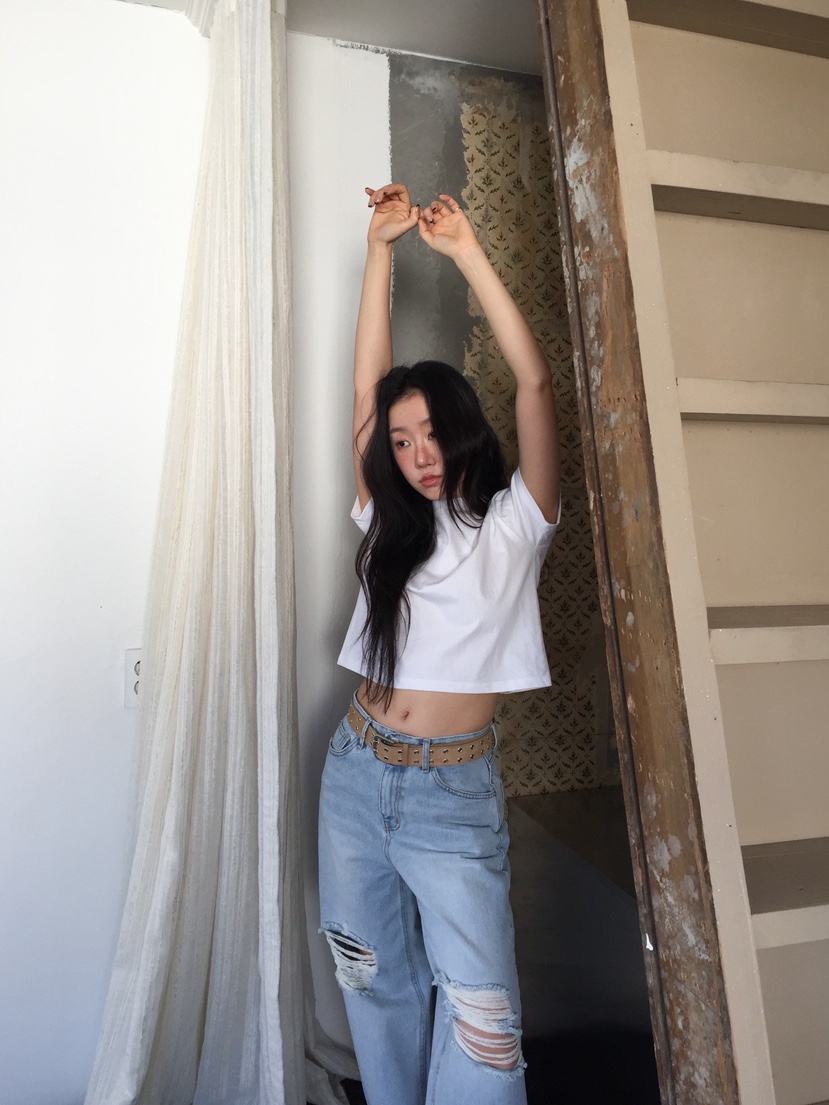 LOVE MOMENT韓國代購女裝新款人氣時尚推薦熱賣真品牛仔褲LOVE MOMENT牛仔褲