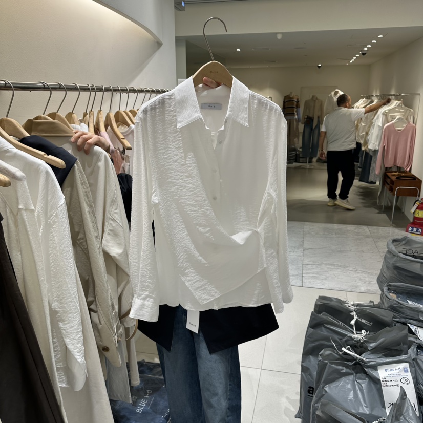 BLUEI-D/N SHARP韓國代購女士新款熱賣26春夏襯衫蕾絲衫Blue i-d/N SHARP襯衫/蕾絲衫圖色1