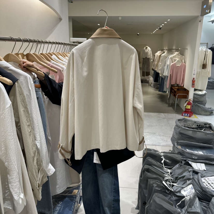 BLUEI-D/N SHARP東大門直郵女士新款職業推薦熱賣夾克Blue i-d/N SHARP夾克