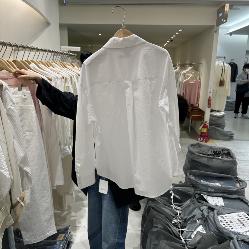 BLUEI-D/N SHARP東大門實拍女士新品真品人氣襯衫蕾絲衫Blue i-d/N SHARP襯衫/蕾絲衫