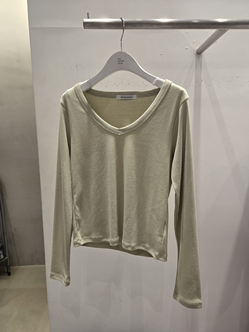 THE SECOND GROW/QUEENSRABBIT東大門實拍女士新品人氣長袖T恤THE SECOND GROW/QUEENSRABBIT長袖T恤圖色2