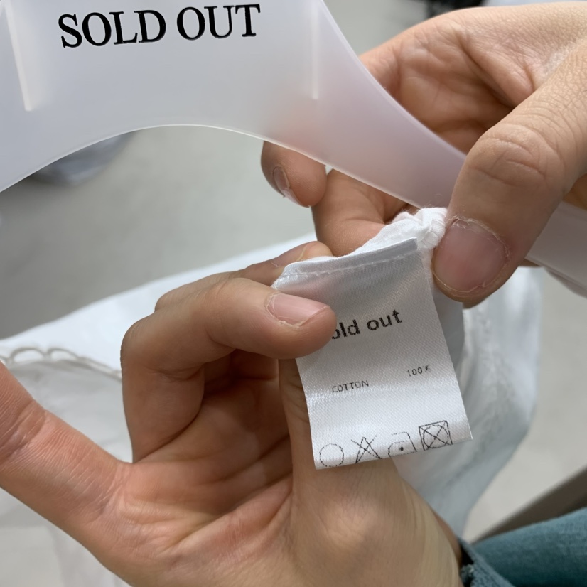 SOLD OUT韓國代購女裝新品時尚休閑真品人氣熱賣吊帶背心SOLD OUT吊帶/背心