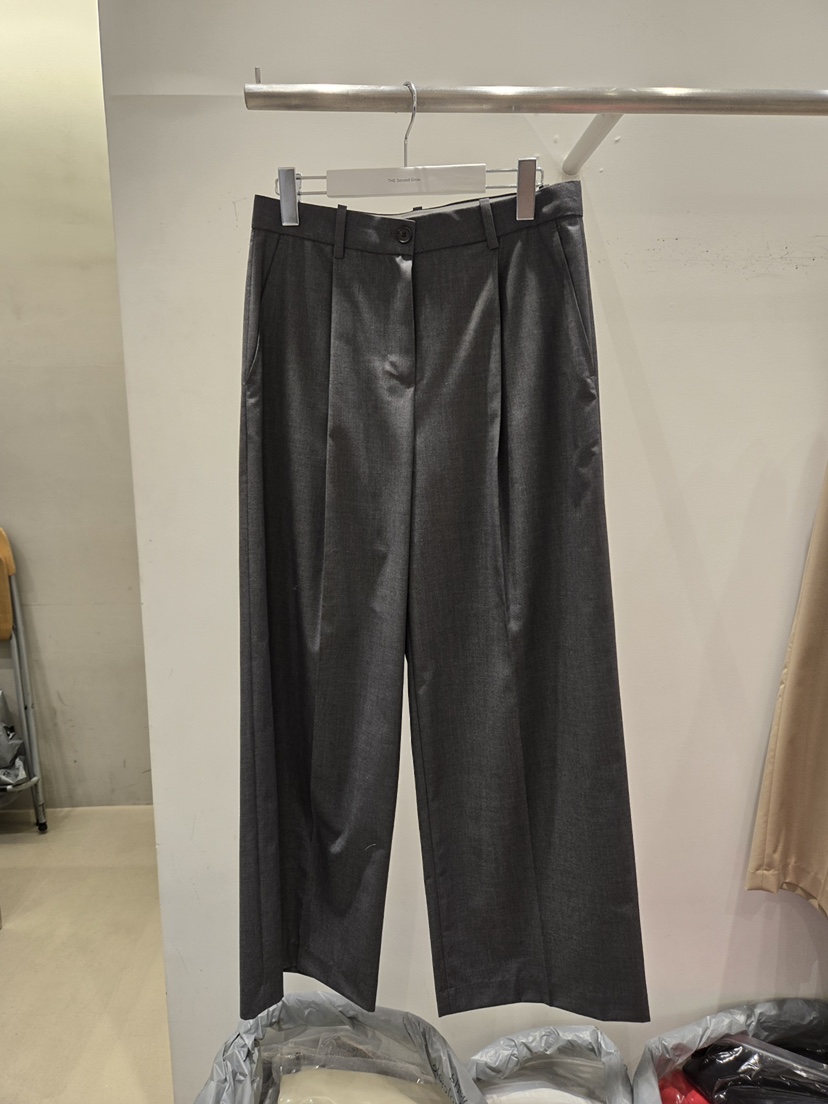 THE SECOND GROW/QUEENSRABBIT東大門實拍女士新品休閑休閑褲THE SECOND GROW/QUEENSRABBIT休閑褲圖色2墨色