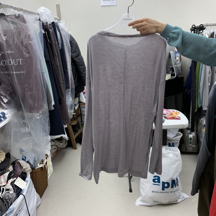 SOLD OUT韓國代購女裝新款26春夏熱賣休閑真品職業長袖T恤SOLD OUT長袖T恤圖色1