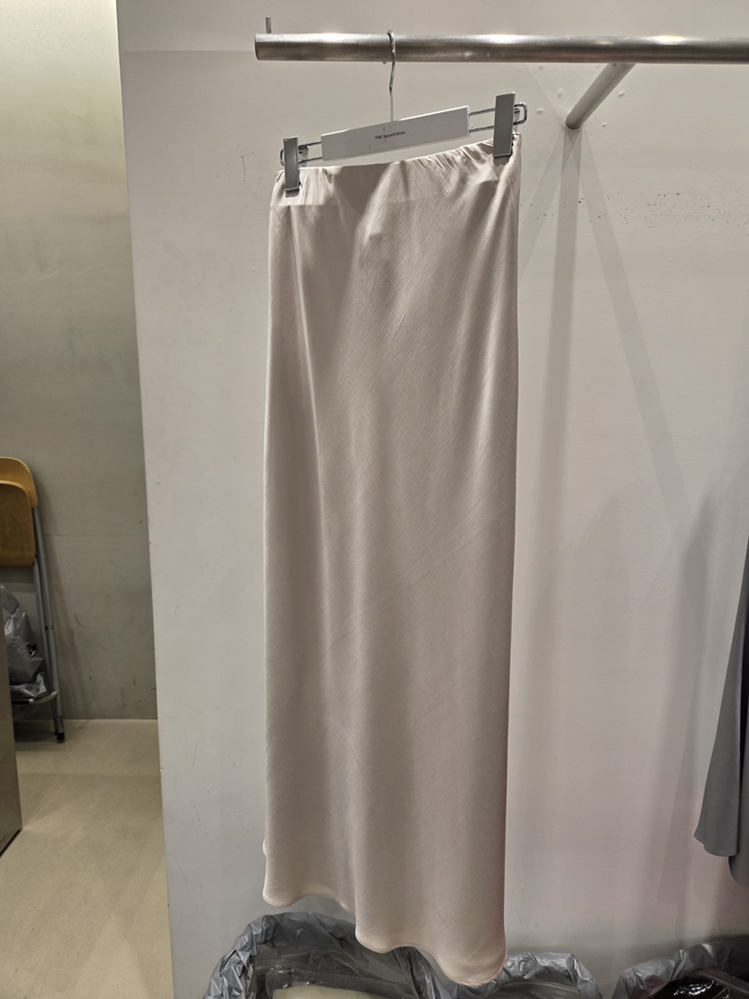 THE SECOND GROW/QUEENSRABBIT東大門代購女士新款真品長裙緞面THE SECOND GROW/QUEENSRABBIT長裙圖色4