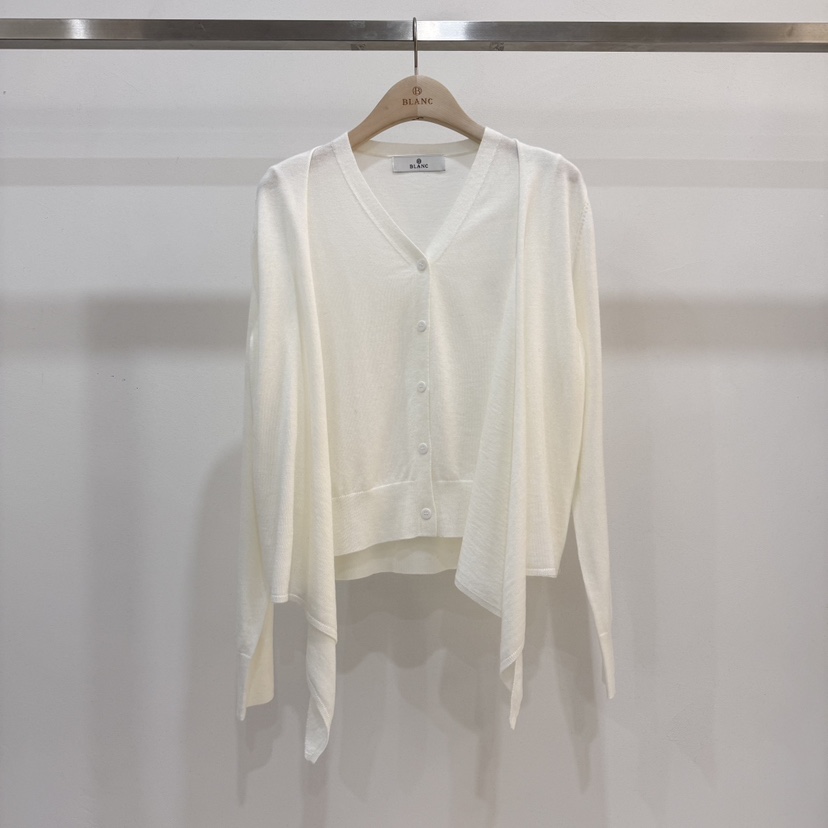 BLANC-A韓國東大門直郵女裝新品人氣職業時尚針織衫花朵BLANC-A針織衫圖色3