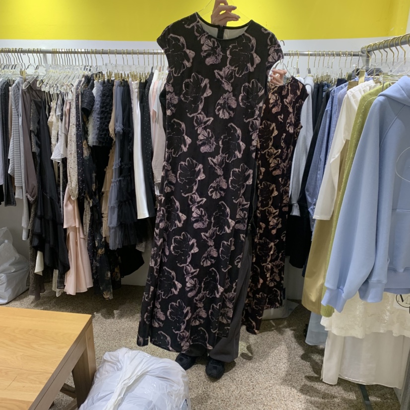 LE MASTERPLACE韓國東大門直郵女裝新款熱賣連衣裙天鵝絨Le masterpiece連衣裙圖色2