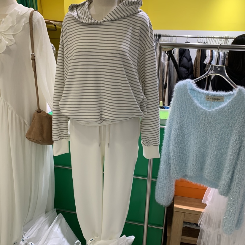 LE MASTERPLACE韓國東大門直郵女士新品職業人氣熱賣套裝Le masterpiece套裝圖色2