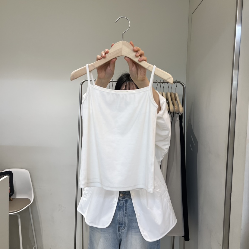 OUTRENE韓國直郵實拍女士新品26春夏時尚熱賣職業吊帶背心OUTRENE吊帶/背心圖色1