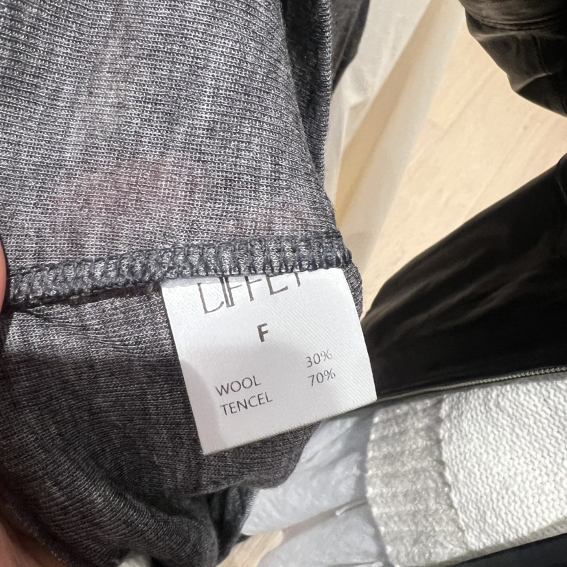 LIFFEY韓國代購女士新款26春夏時尚人氣推薦熱賣長袖T恤天絲LIFFEY長袖T恤