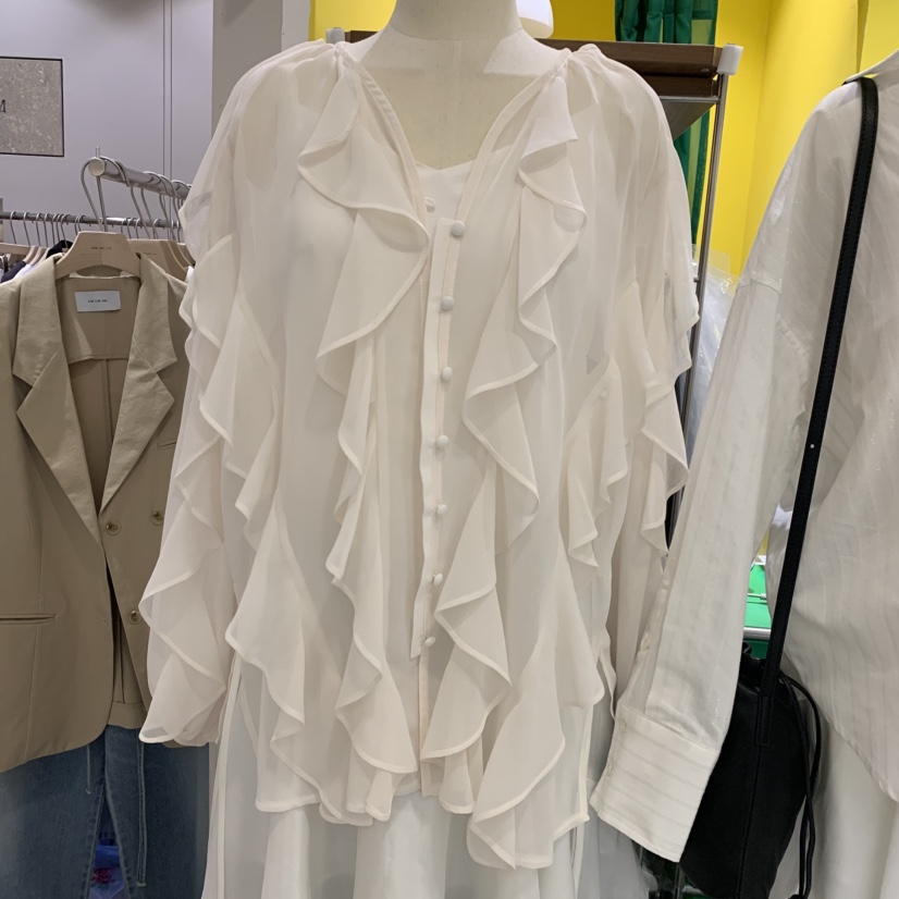 LE MASTERPLACE韓國直郵女裝新品人氣時尚襯衫蕾絲衫花朵Le masterpiece襯衫/蕾絲衫圖色3