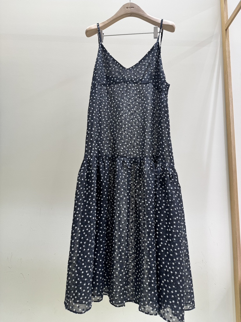 EUM韓國直郵女裝新款26春夏人氣職業熱賣休閑推薦時尚連衣裙EUM連衣裙圖色2