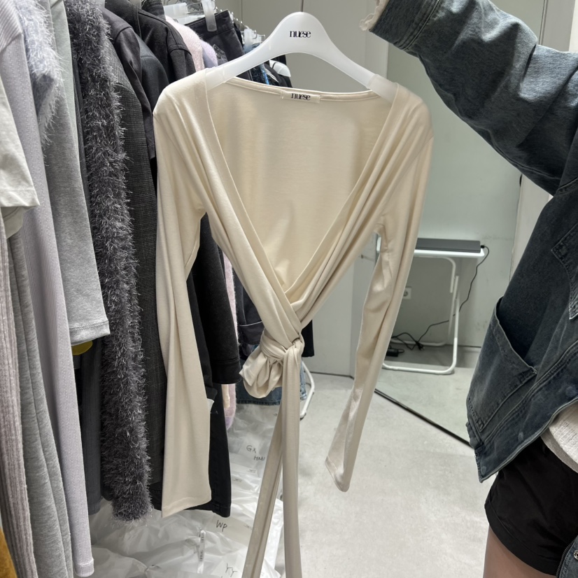 NUESE韓國東大門代購女裝新款人氣時尚26春夏職業長袖T恤NUESE長袖T恤圖色2