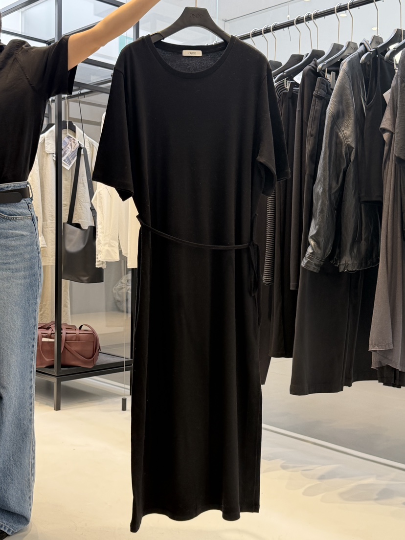 OSOO韓國直郵女士新款休閑時尚熱賣26春夏人氣連衣裙含腰繩OSOO連衣裙圖色2黑色