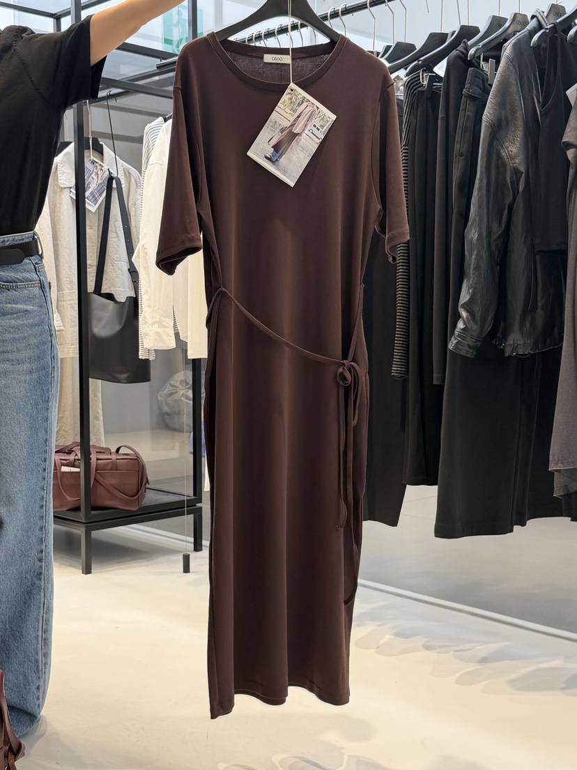 OSOO韓國直郵女士新款休閑時尚熱賣26春夏人氣連衣裙含腰繩OSOO連衣裙圖色3棕色