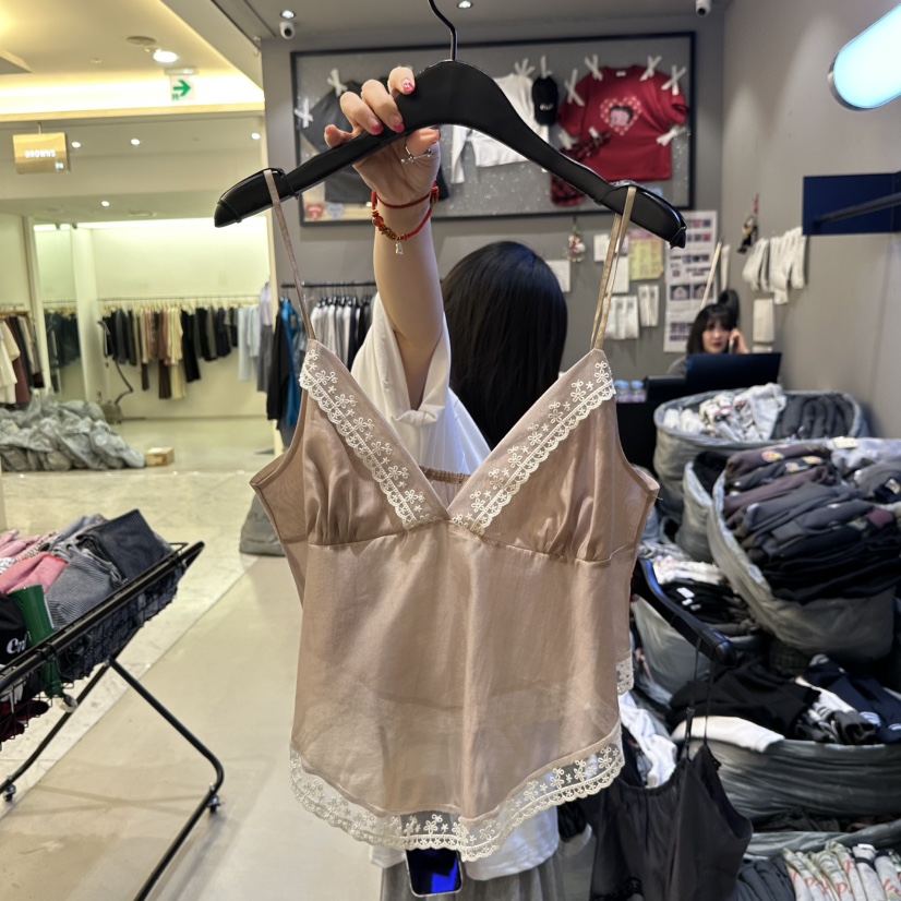 CREDITO韓國代購女裝新品熱賣休閑26春夏職業吊帶背心蕾絲CREDITO吊帶/背心圖色1