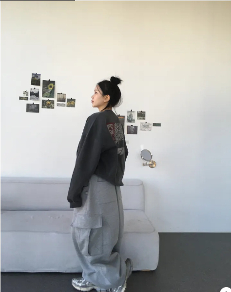 KSUBI韓國代購女士新款時尚休閑真品熱賣推薦人氣職業衛衣BURROW/ARaakie衛衣