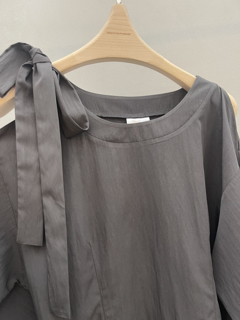 PLUS HONG-P韓國代購女裝新品26春夏休閑襯衫蕾絲衫系帶LORA FAMILY/PLUS HONG襯衫/蕾絲衫