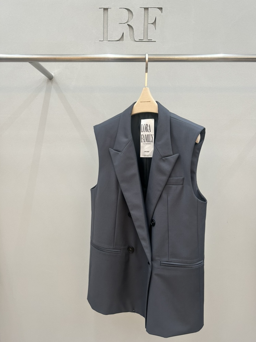 PLUS HONG-P東大門實拍女裝新品26春夏推薦熱賣職業馬甲LORA FAMILY/PLUS HONG馬甲