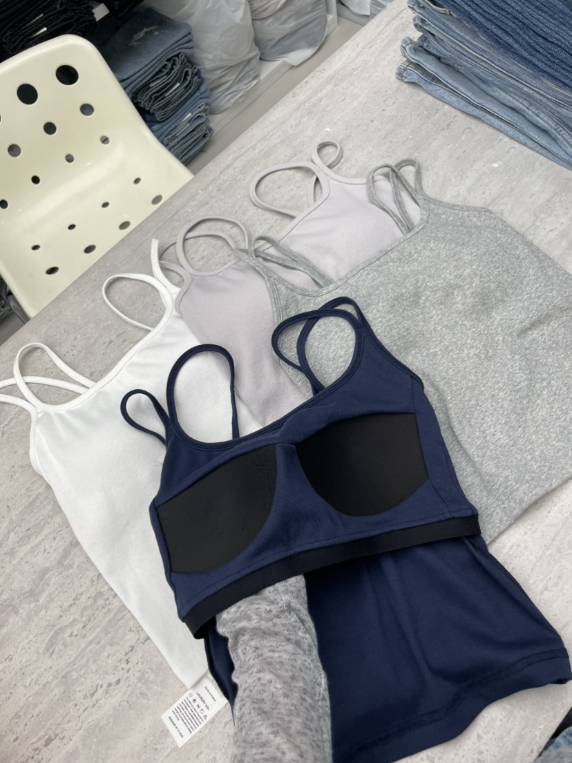 PAI東大門代購女裝新款職業熱賣休閑推薦人氣真品吊帶背心[PΛi]_PAi吊帶/背心