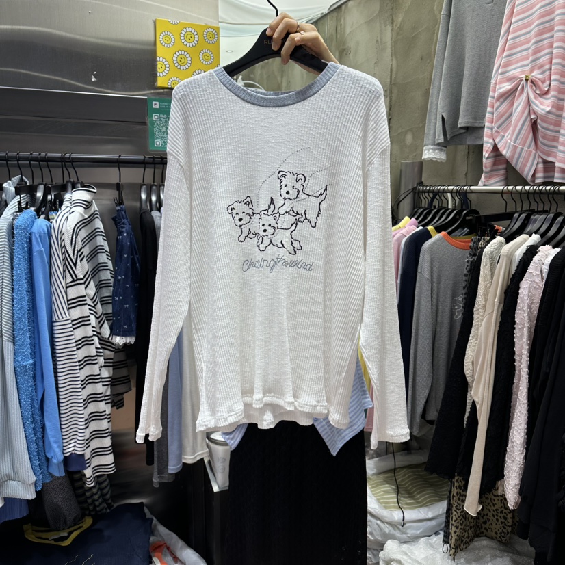 RUNWAY-런웨이東大門代購女士新款熱賣真品推薦長袖T恤狗狗RUNWAY長袖T恤圖色1