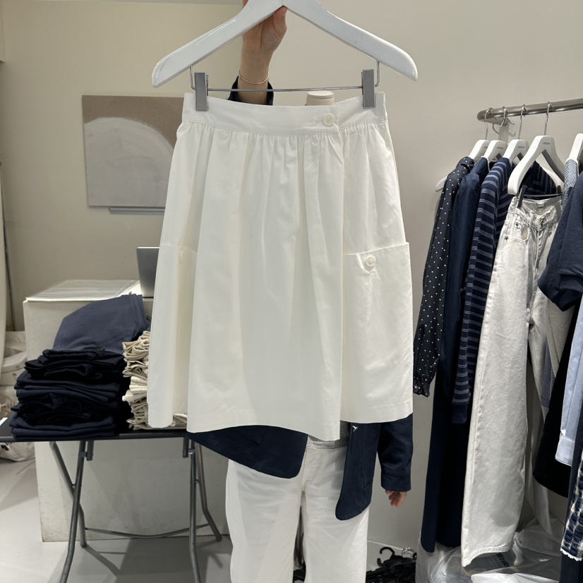 LORING RE I東大門代購女士新品26春夏熱賣短裙褶皺紐扣LORING RE-I/BARE短裙圖色1