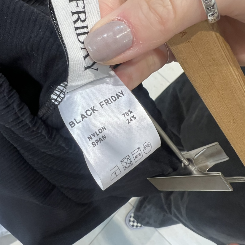 BLACKFRIDAY東大門直郵女裝新品真品26春夏休閑打底褲鯊魚褲BLACK FRIDAY打底褲/鯊魚褲