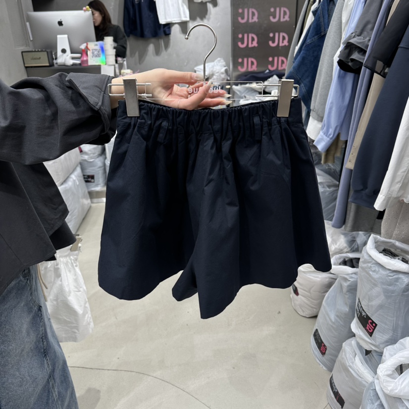 JUDYQUE東大門直郵女士新款推薦職業時尚真品人氣短褲褶皺JUDYQUE短褲