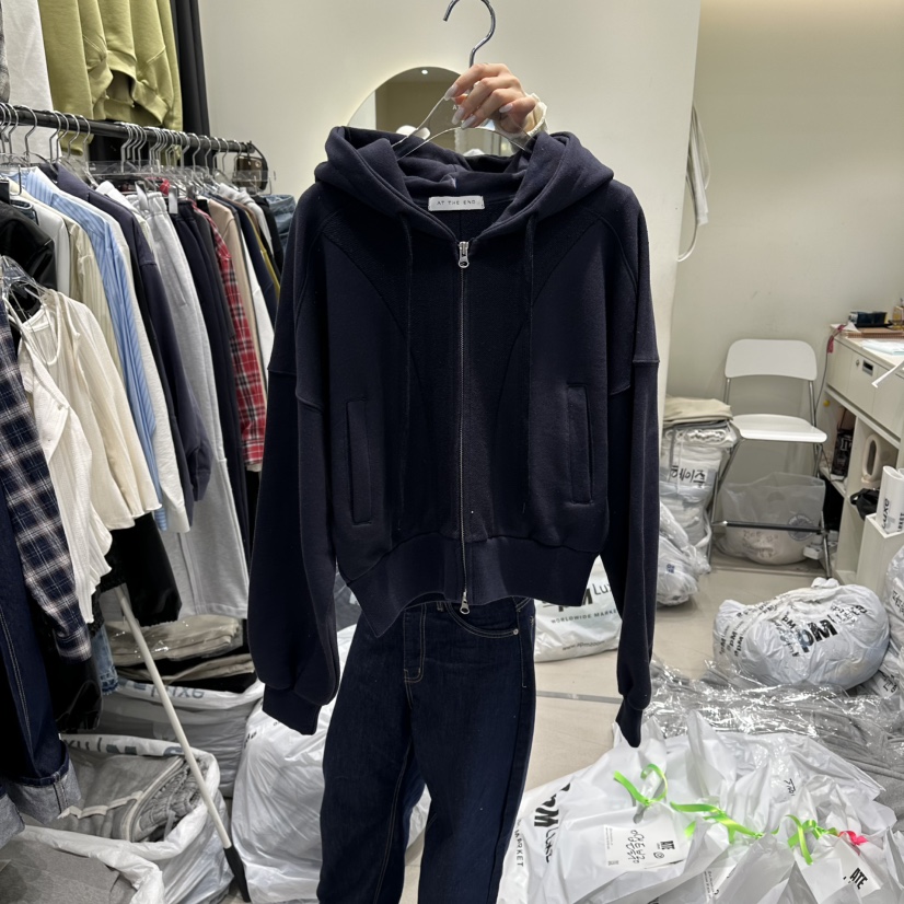 AT THE END韓國代購女裝新款真品熱賣時尚26春夏推薦夾克AT THE END夾克圖色2